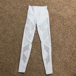 White alo leggings